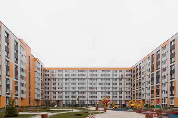 Микрорайон Красногорский облицован фасадными системами Вектор из керамогранита