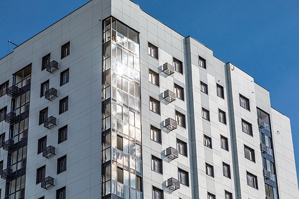 ЖК Краснолиманская в Москве облицован вентилируемыми фасадами Вектор